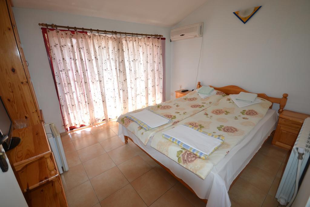 Guest House Olimpia Sozopol Pokoj fotografie
